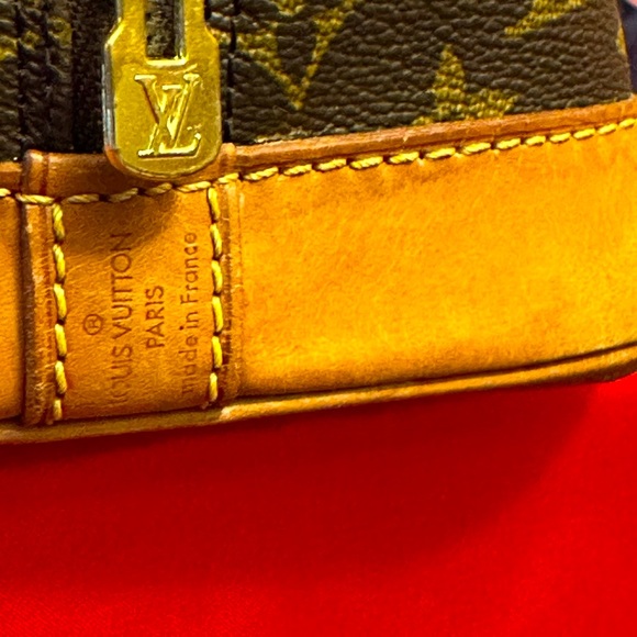 WOW POSHMARK - Authentic Vintage Louis Vuitton Monogram Alma Handbag - Picture 14 of 15